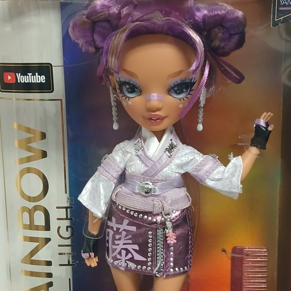 Rainbow High Lila Yamamoto Fashion Doll - Picture 3 of 9